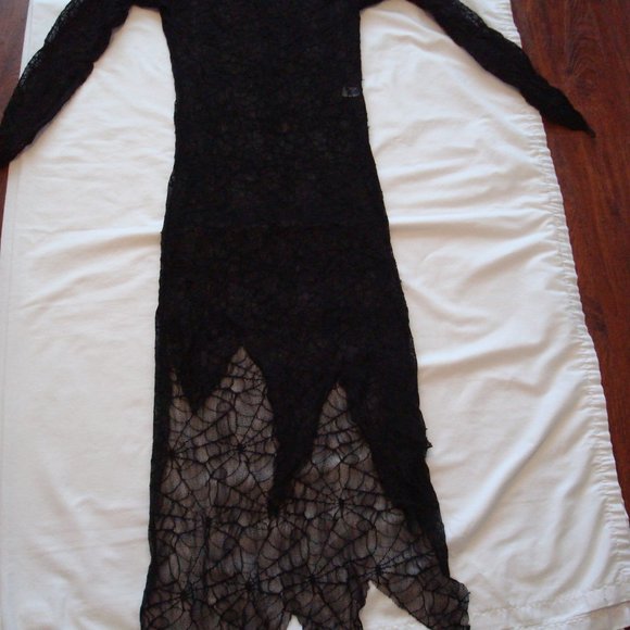 Music Legs Spider web long sleeve dress NWT - Picture 1 of 5